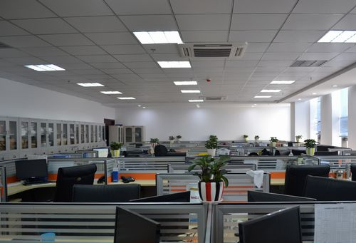 北京一公司利用AI技術(shù)偽造央視主持人賣魚油，市場監(jiān)管部門查處！:西鳳酒
