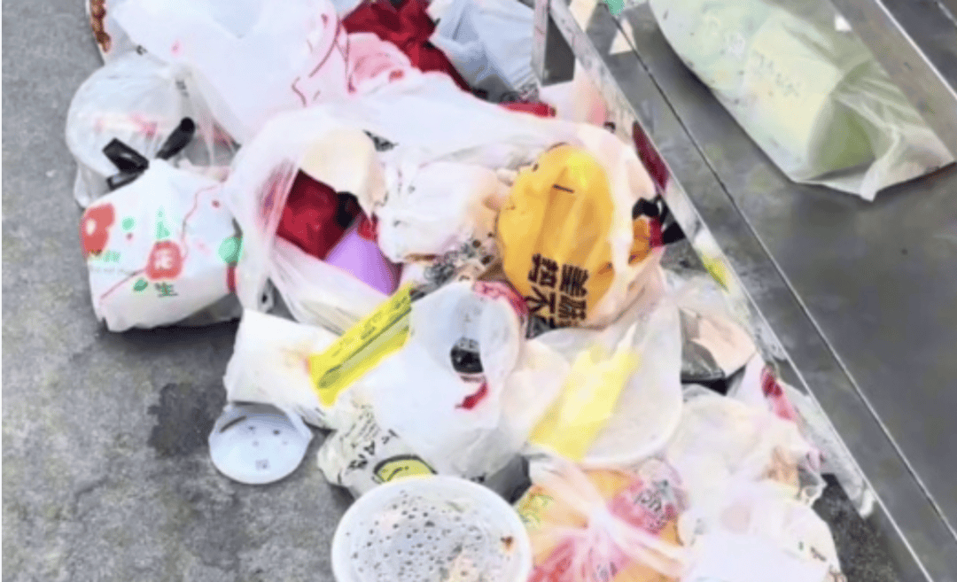 別讓外賣(mài)“滿(mǎn)減”成“浪費(fèi)”:西鳳酒

