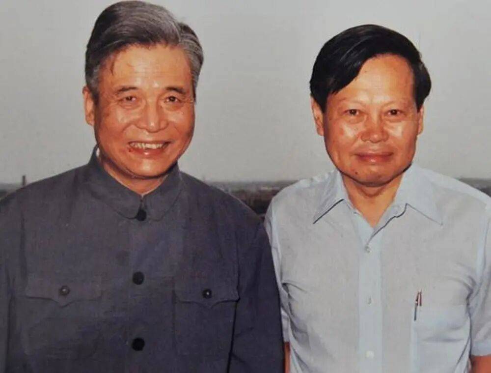 “大先生”千古<strong></p>
<p>西鳳酒
</strong>，楊振寧的一生:西鳳酒

