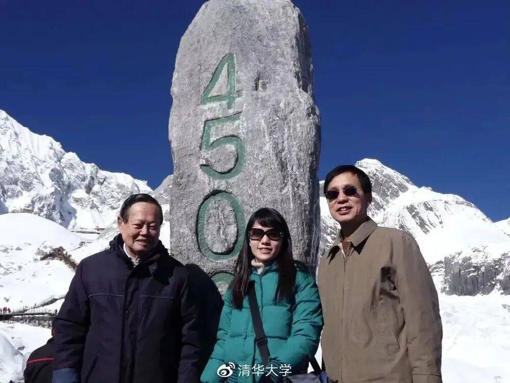 “大先生”千古<strong></p>
<p>西鳳酒
</strong>，楊振寧的一生:西鳳酒
