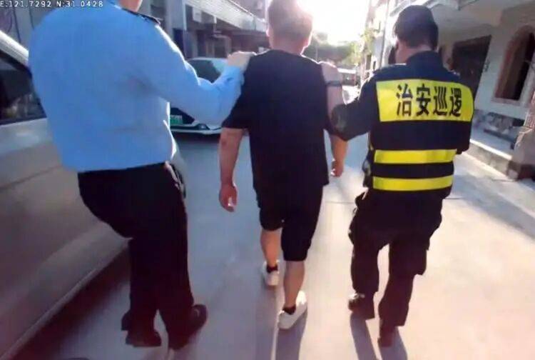 上海男子有穩(wěn)定工作和收入<strong></p>
<p>西鳳酒
</strong>，卻總沉迷在深夜干這事……被抓了！:西鳳酒
