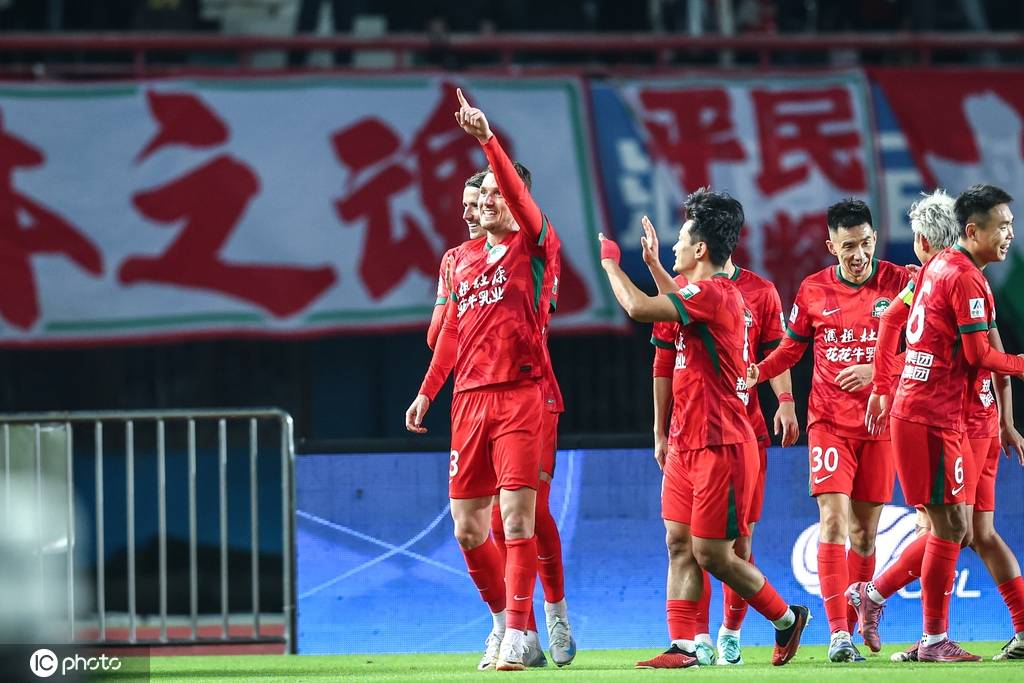 中超-納薩里奧馬亞破門(mén) 亞泰0-2不敵河南仍墊底:西鳳酒
