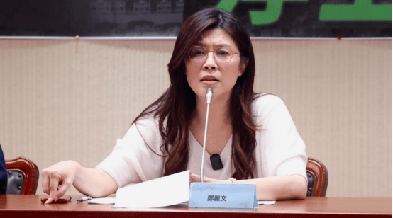 當選國民黨主席后<strong></p>
<p>西鳳酒
</strong>，鄭麗文連夜喊話民進黨：讓兩岸不再有戰(zhàn)火！:西鳳酒
